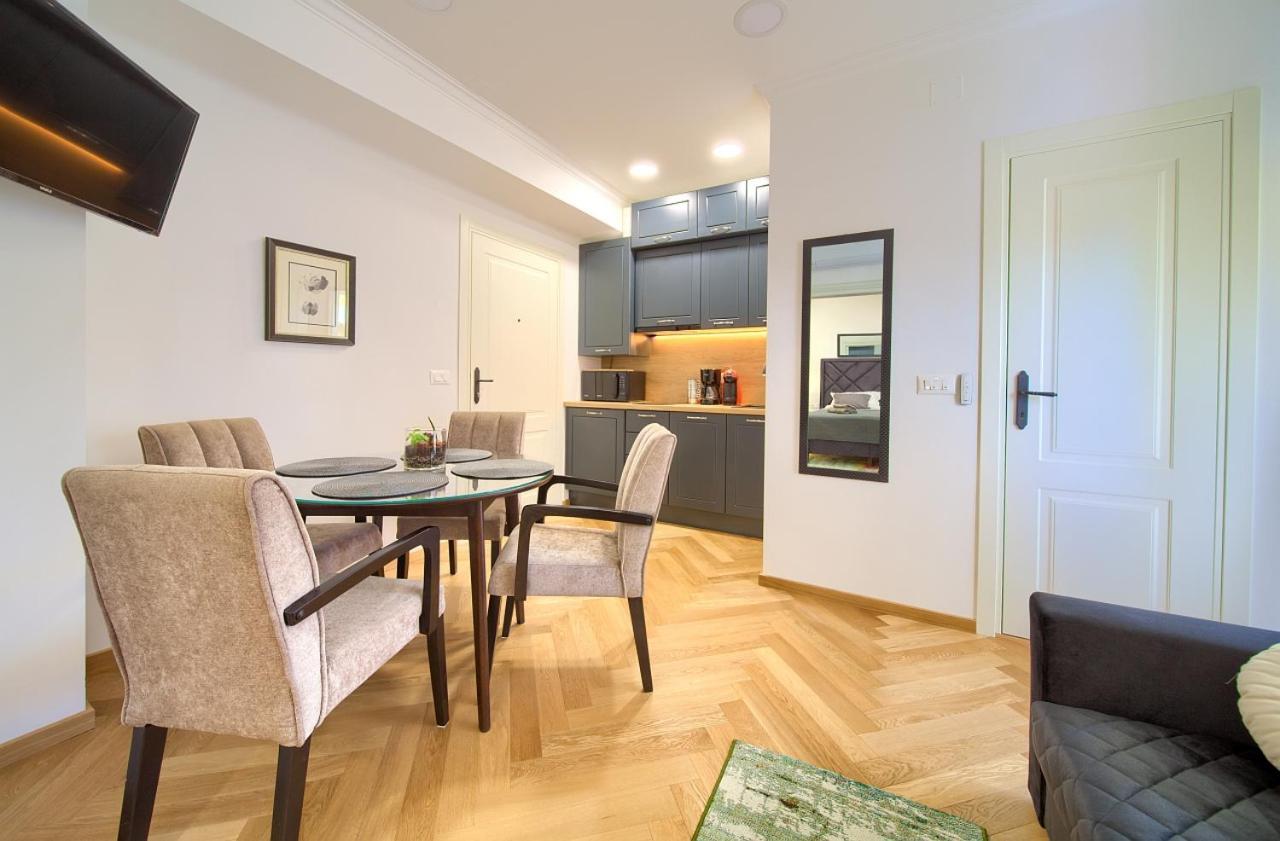 Apartment Paty Krk Town Buitenkant foto